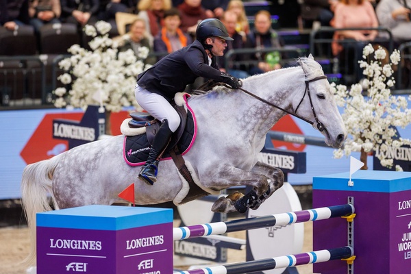 Gregory Cottard and Bibici top the GP-Qualifier at Zangersheide International
